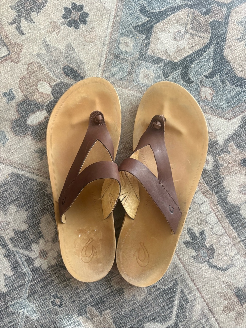 Women's OluKai Kaekae Ko'o Leather Sandals size 10 - Picture 2 of 5